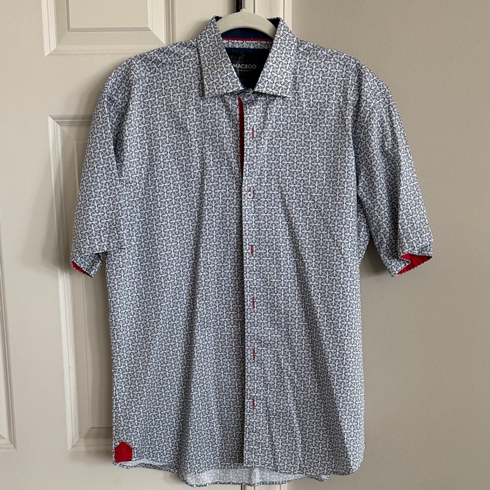 Short Sleeve Geometric Button-Down Shirt in White & Navy with Red Trim